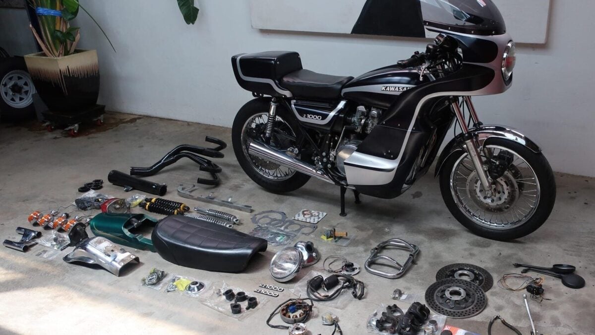 A Mad Max-Style 1978 Kawasaki KZ1000 By J.T. Nesbitt