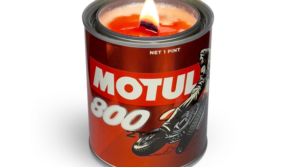 Motul-800-2T-Scented-Candle-