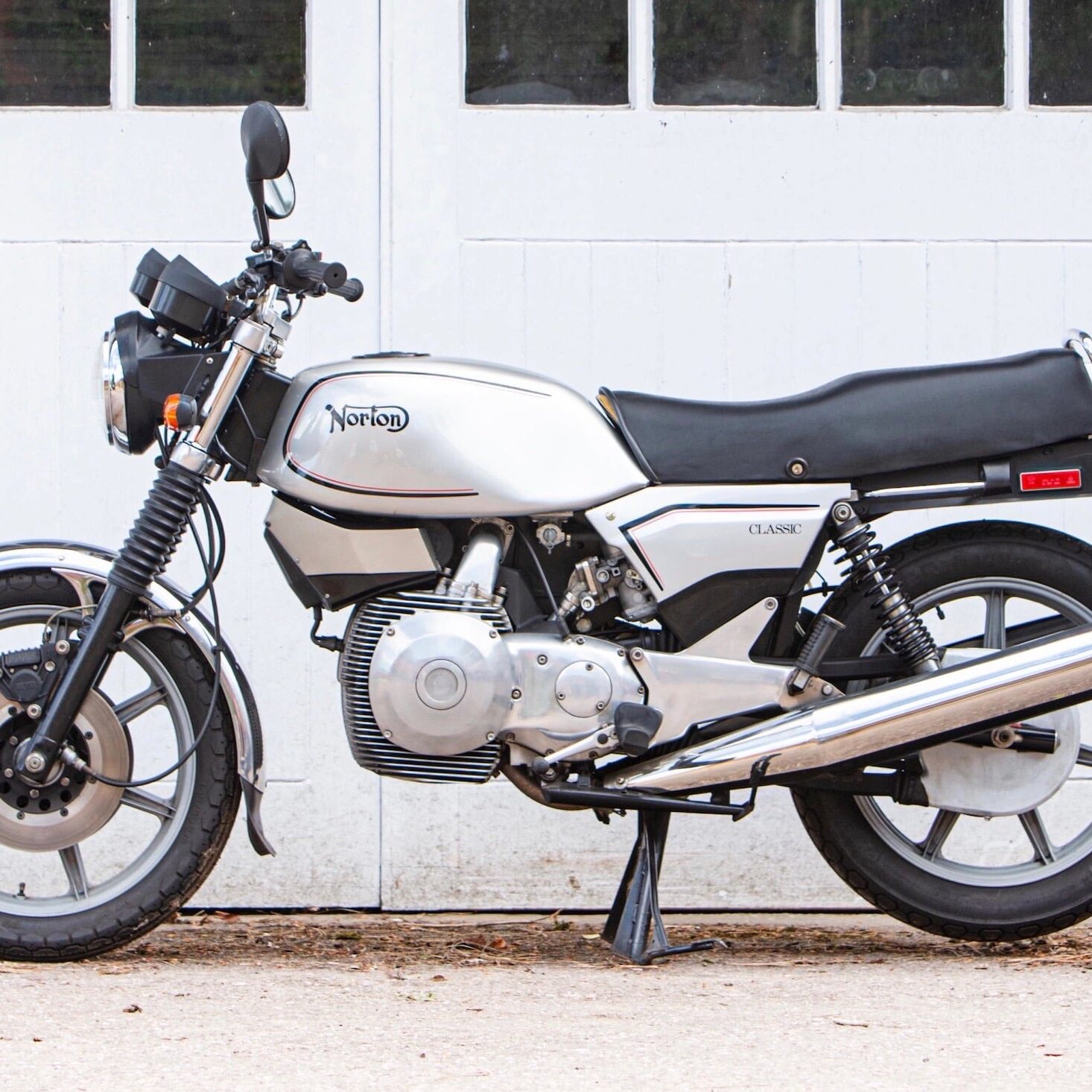Norton-Classic-Motorcycle-