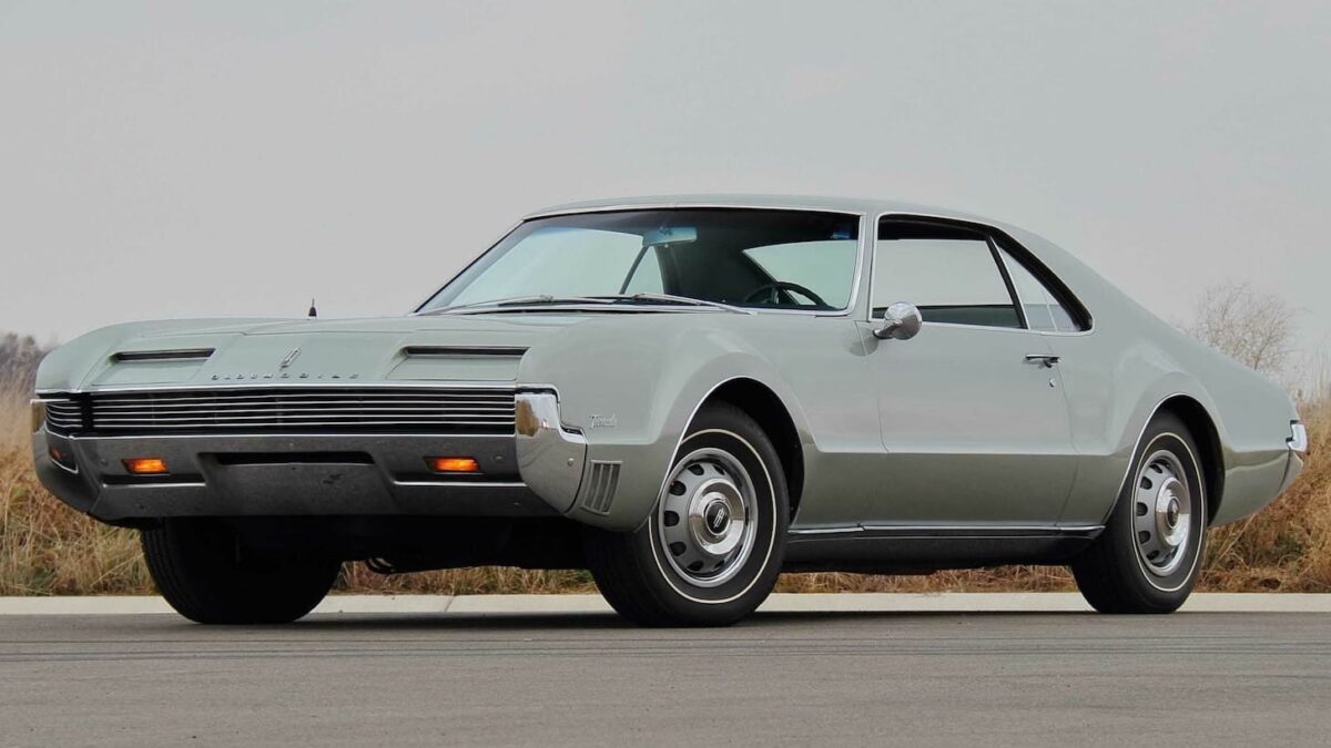 Oldsmobile-Toronado-1200x675.jpg