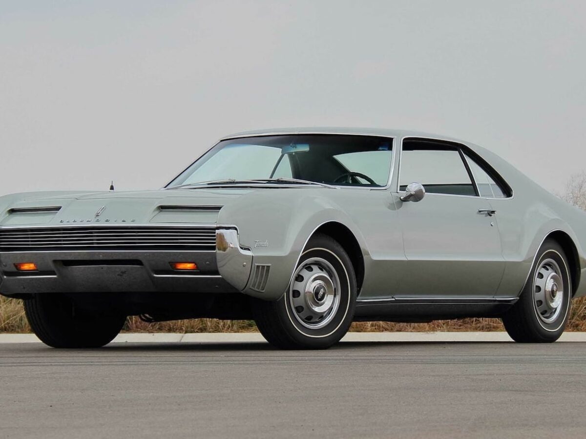 solido OLDSMOBILE TORONADO フランス製 solido OLDSMOBILE TORONADO フランス製 solido OLDSMOBILE TORONADO