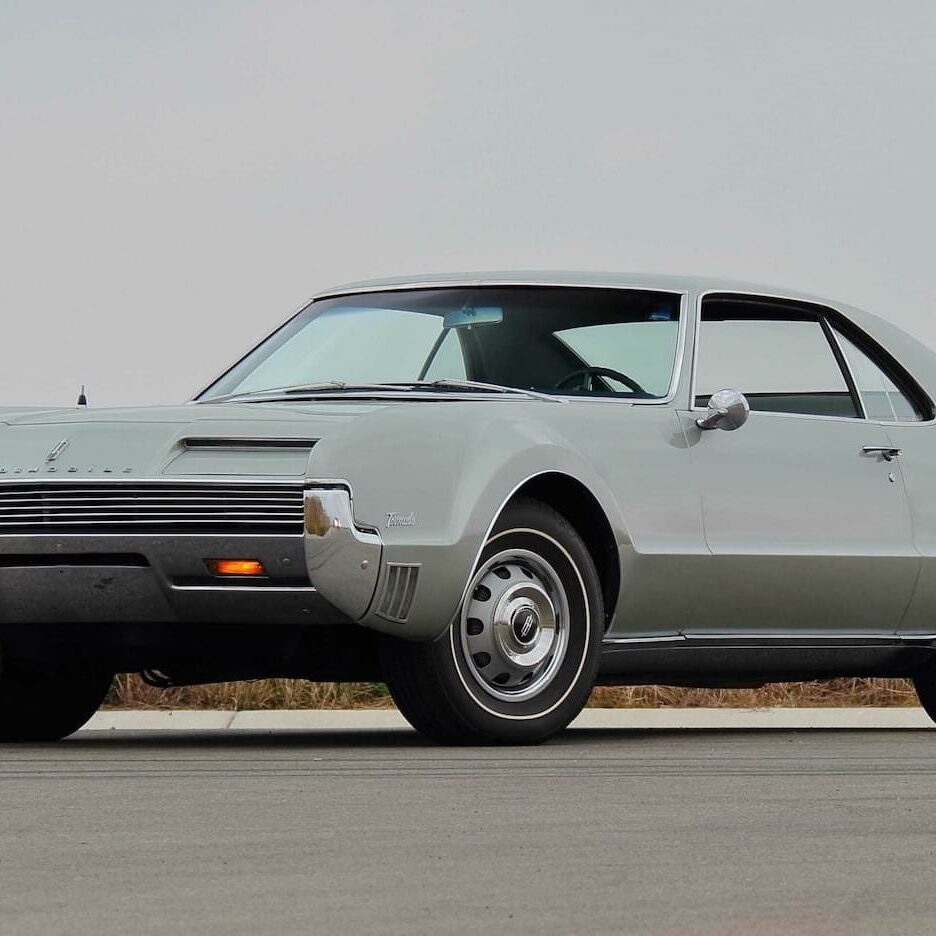 Oldsmobile-Toronado-936x936.jpg