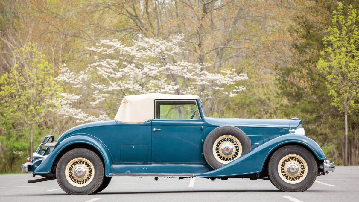Packard-Eight-Coupe-13-