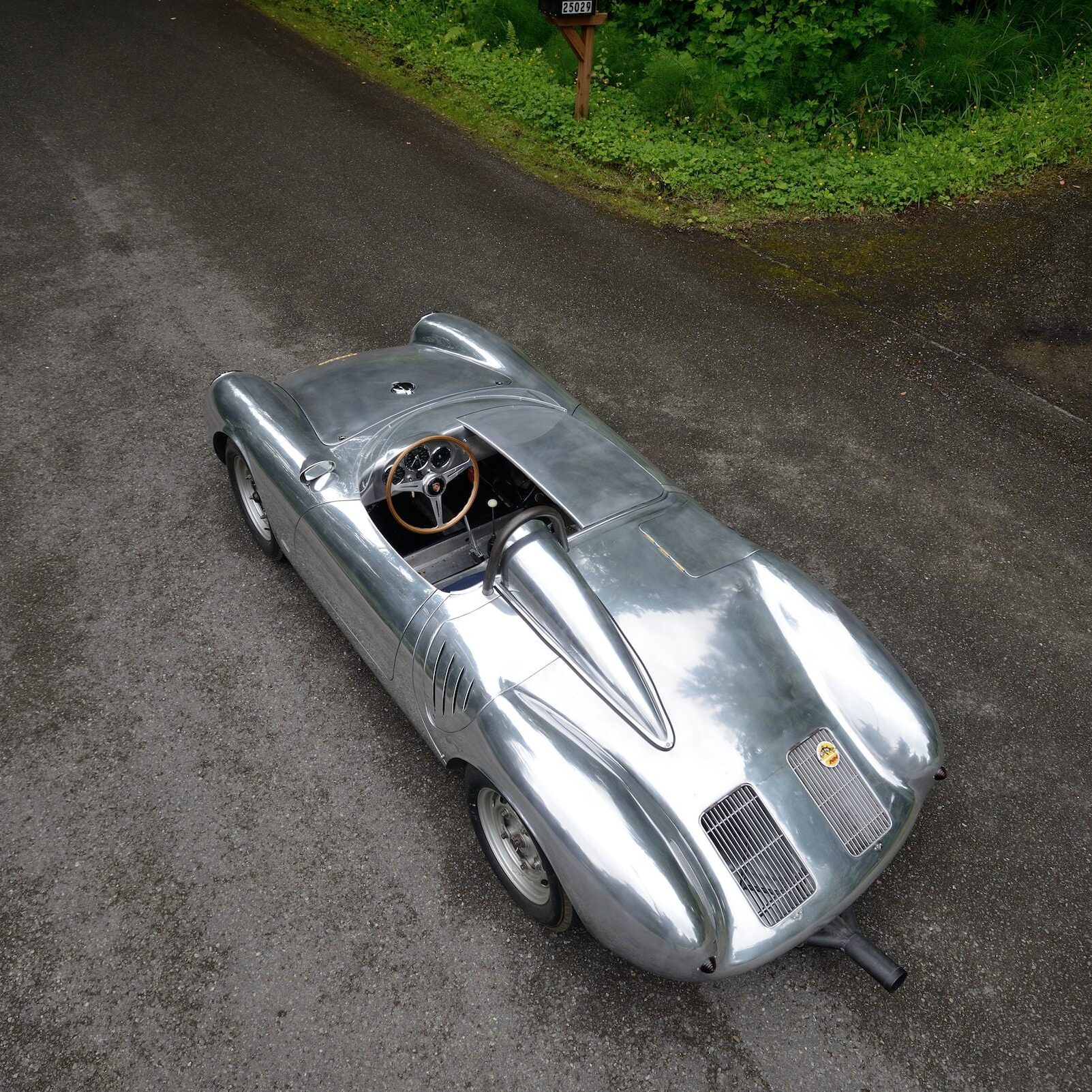 Porsche-550-A-Spyder-1602x1602.jpg