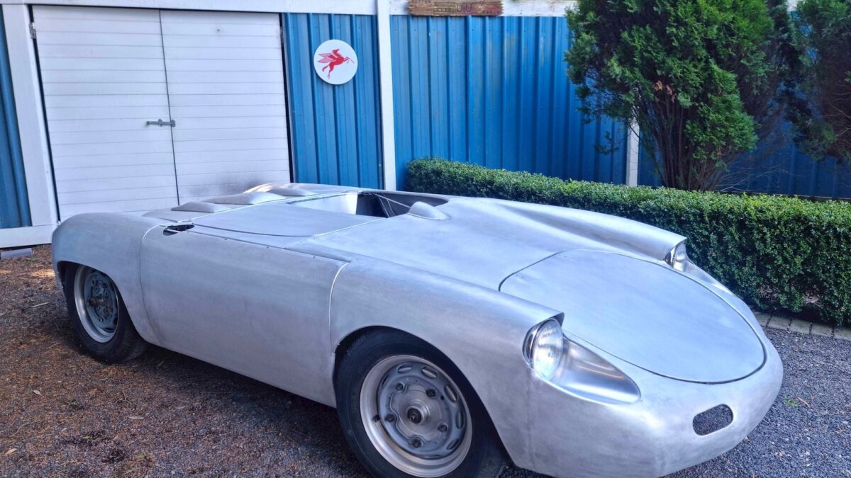 Mickeyエアロペガサス2個 Unusual Project Car: A Porsche 645 