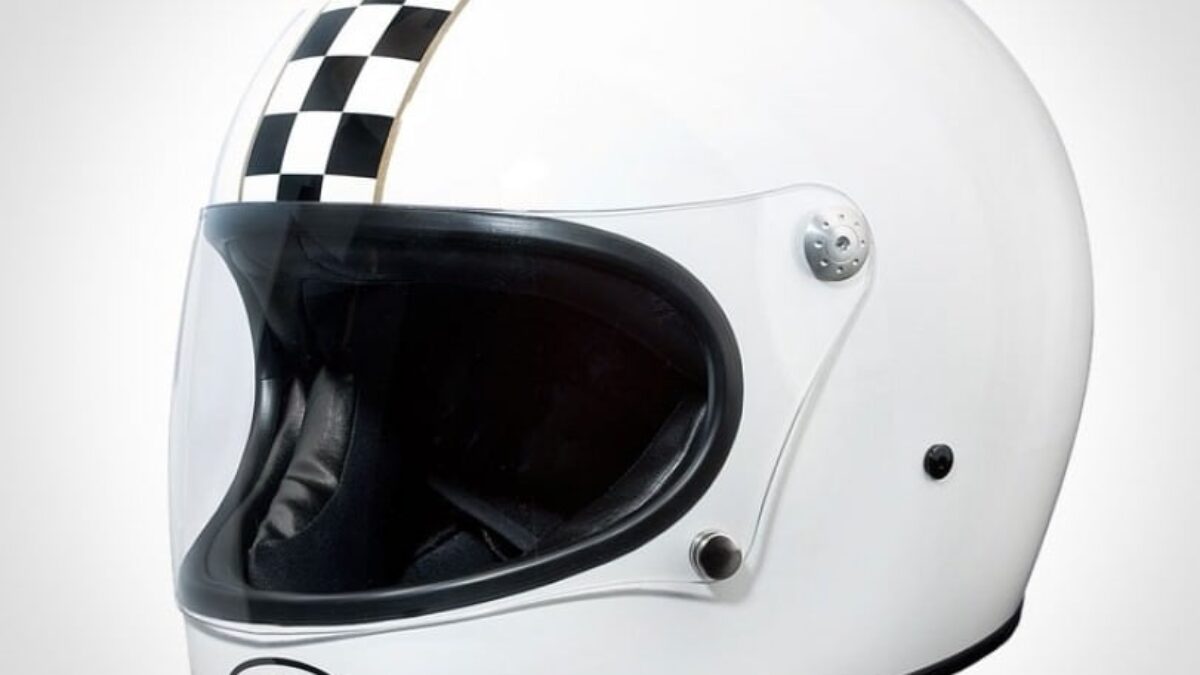 Premier-Trophy-Helmet1-