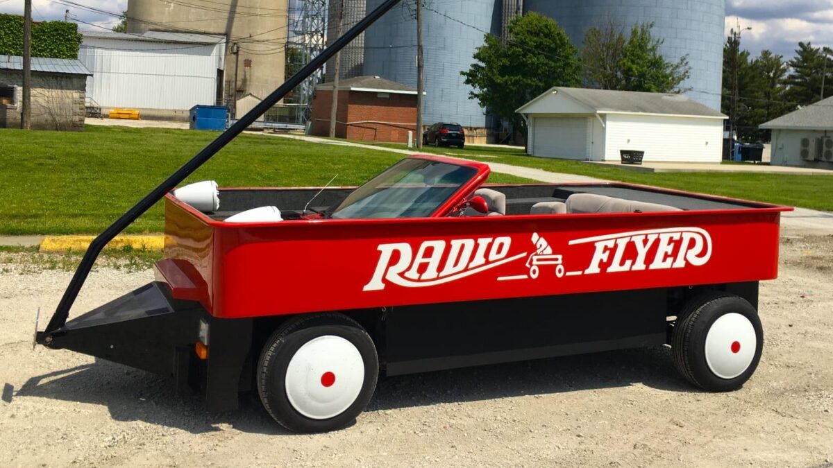 Radio-Flyer-Car-6-1200x675.jpg