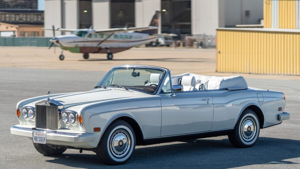 For Sale: An Ex-Siegfried & Roy 1994 Rolls-Royce Corniche IV