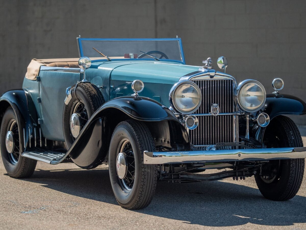 Stutz-Super-Bearcat-Car-scaled