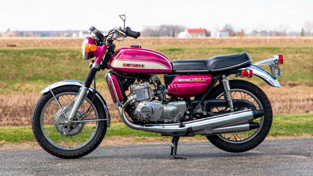 Suzuki-GT750-Motorcycle-