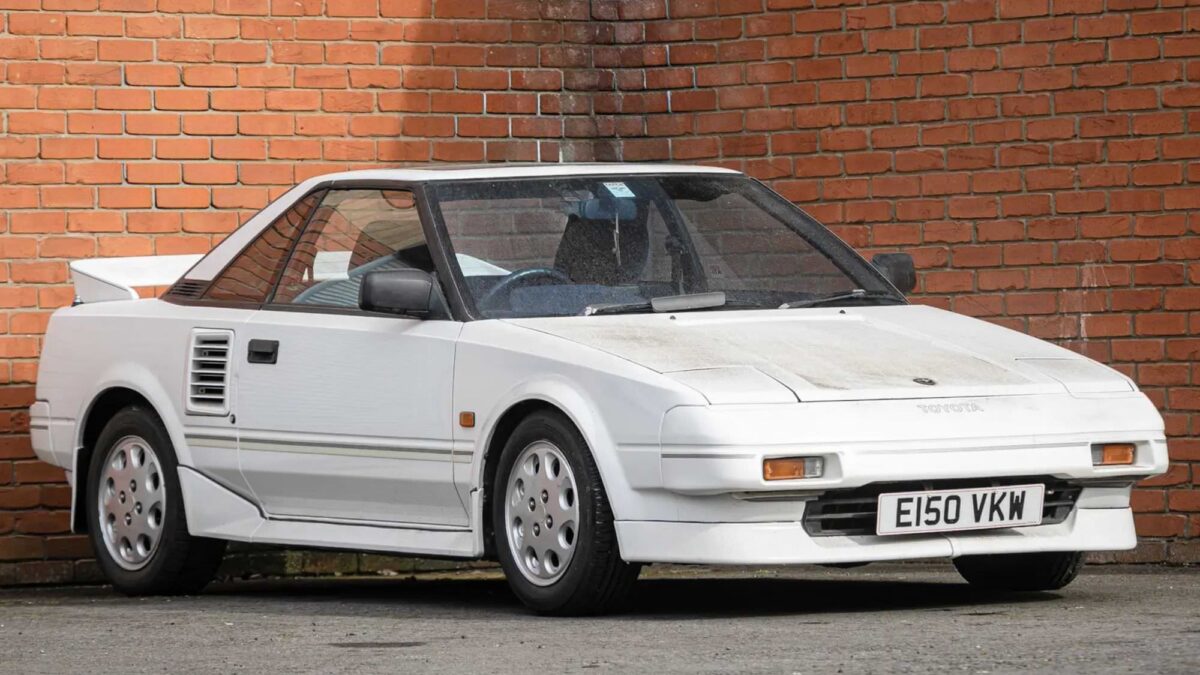 Toyota-MR2-Project-Car-