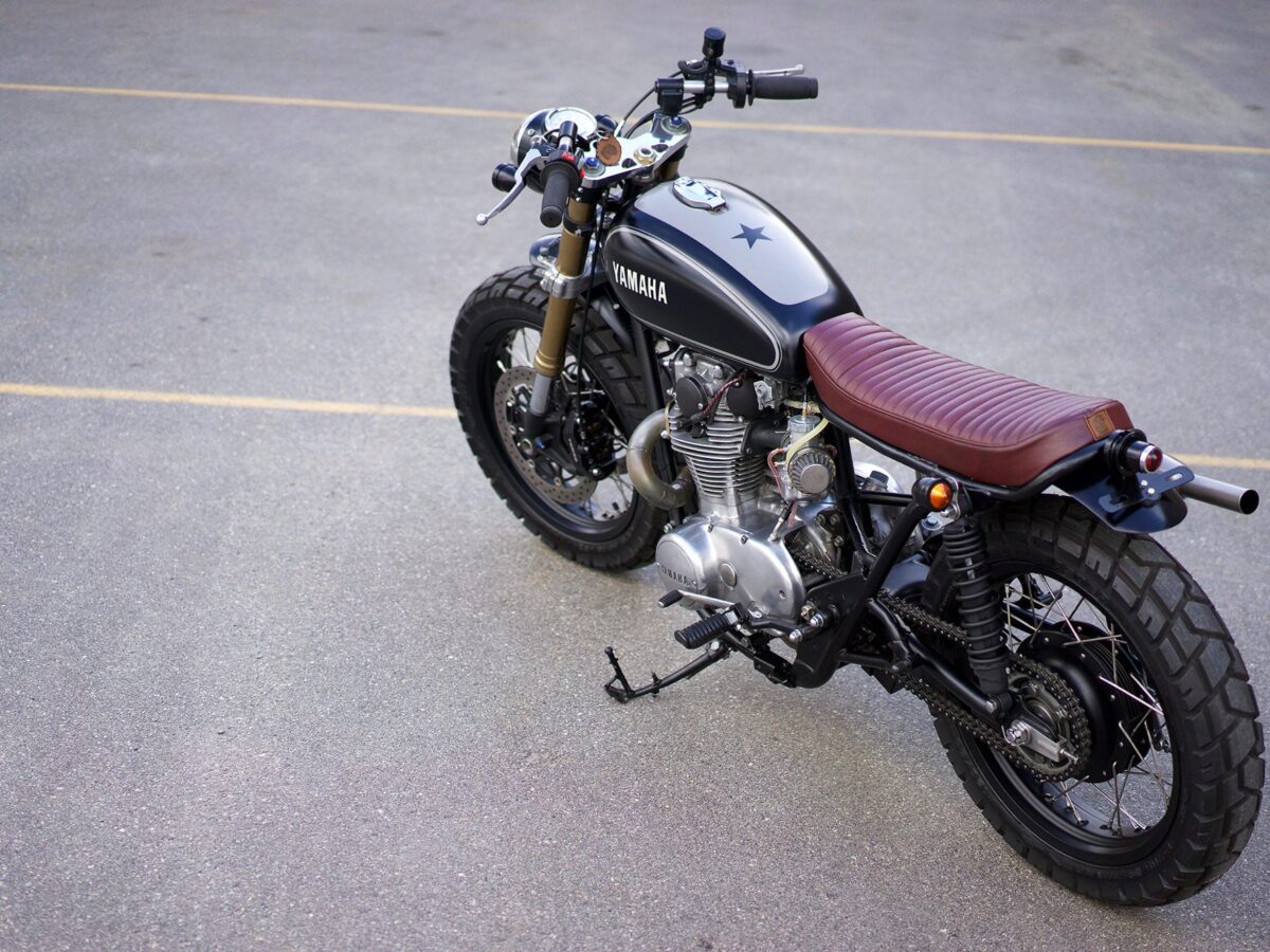 Vintage-Steele-Yamaha-XS650-