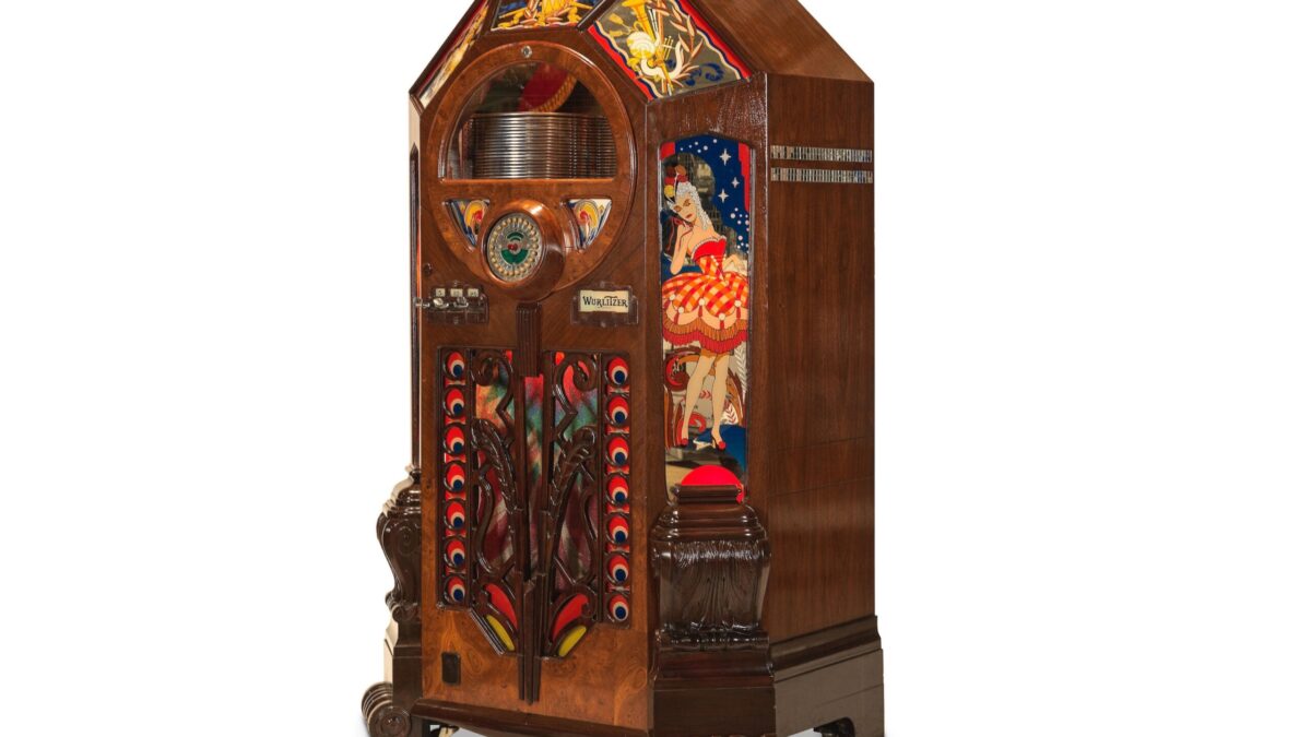 Wurlitzer-Juke-Box-The-Victory